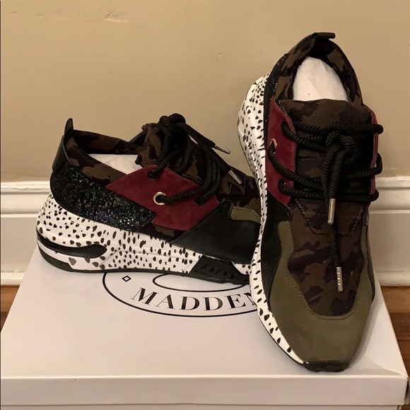 Steve Madden Shoes - Steve Madden Sneakers